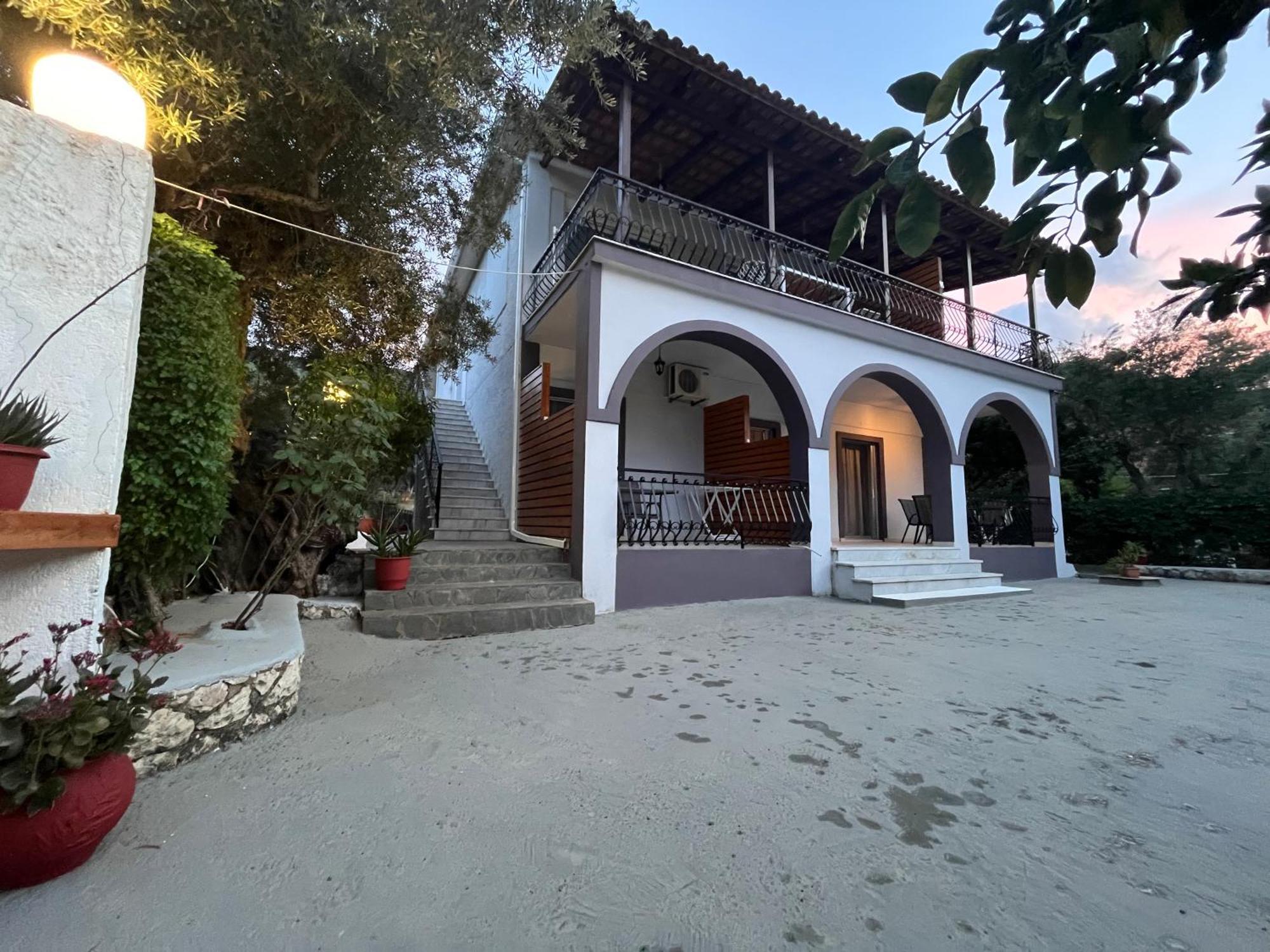 Nikos Studios Keri Exterior photo
